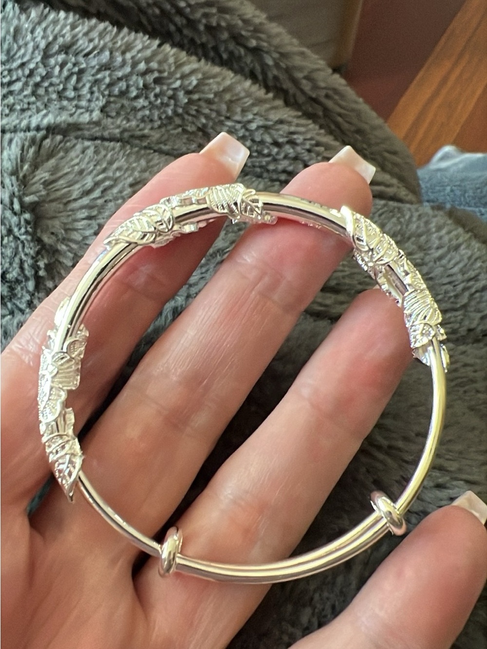 Silver Leaf Accent Bangle Bracelet